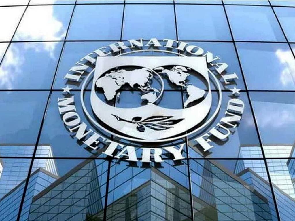 IMF to FG: Petrol still selling below market price  …. Urges government to protect poor people from impact of price hike