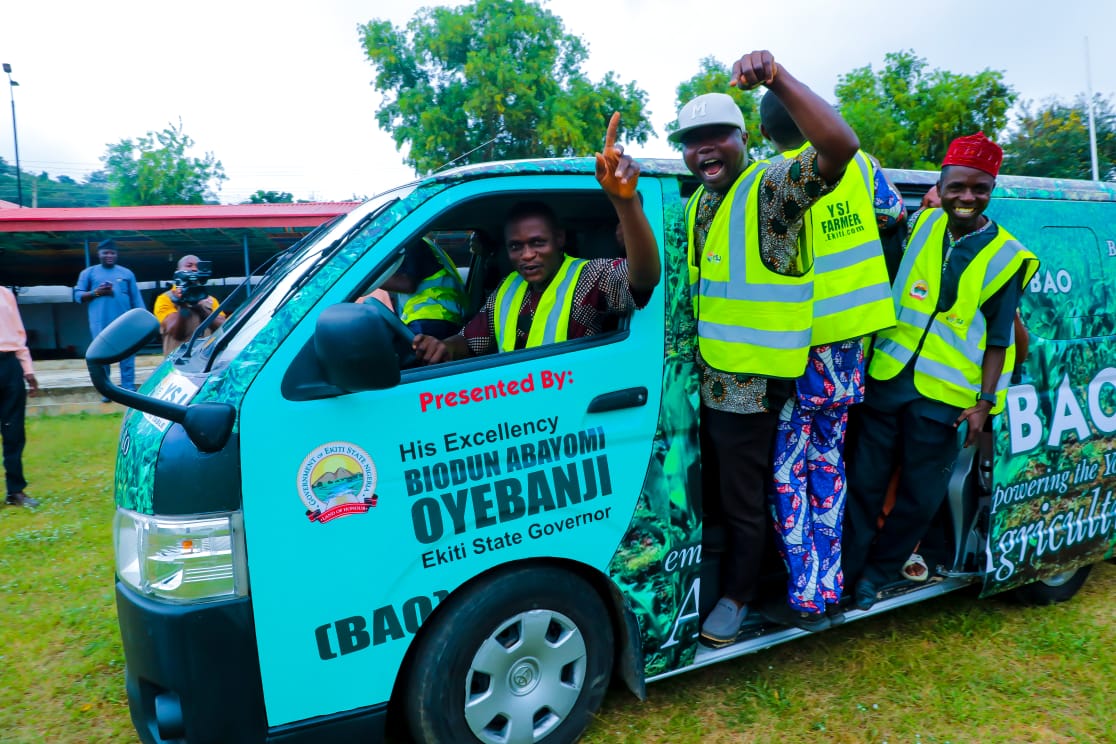 FOOD SECURITY: Oyebanji presents bus to youths in agribusiness