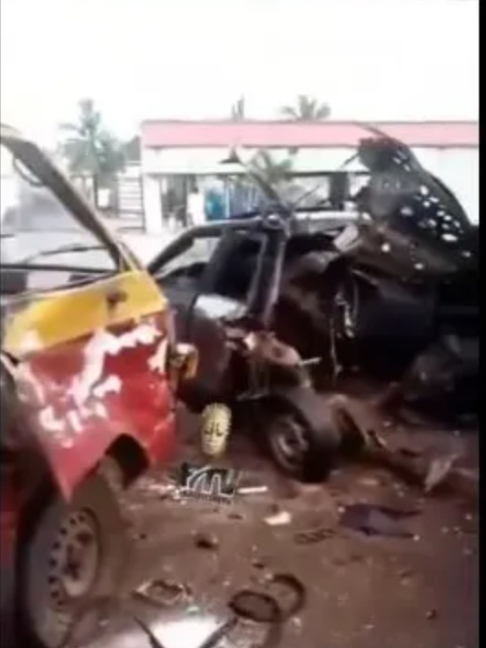 CNG-powered vehicle explodes, injures many